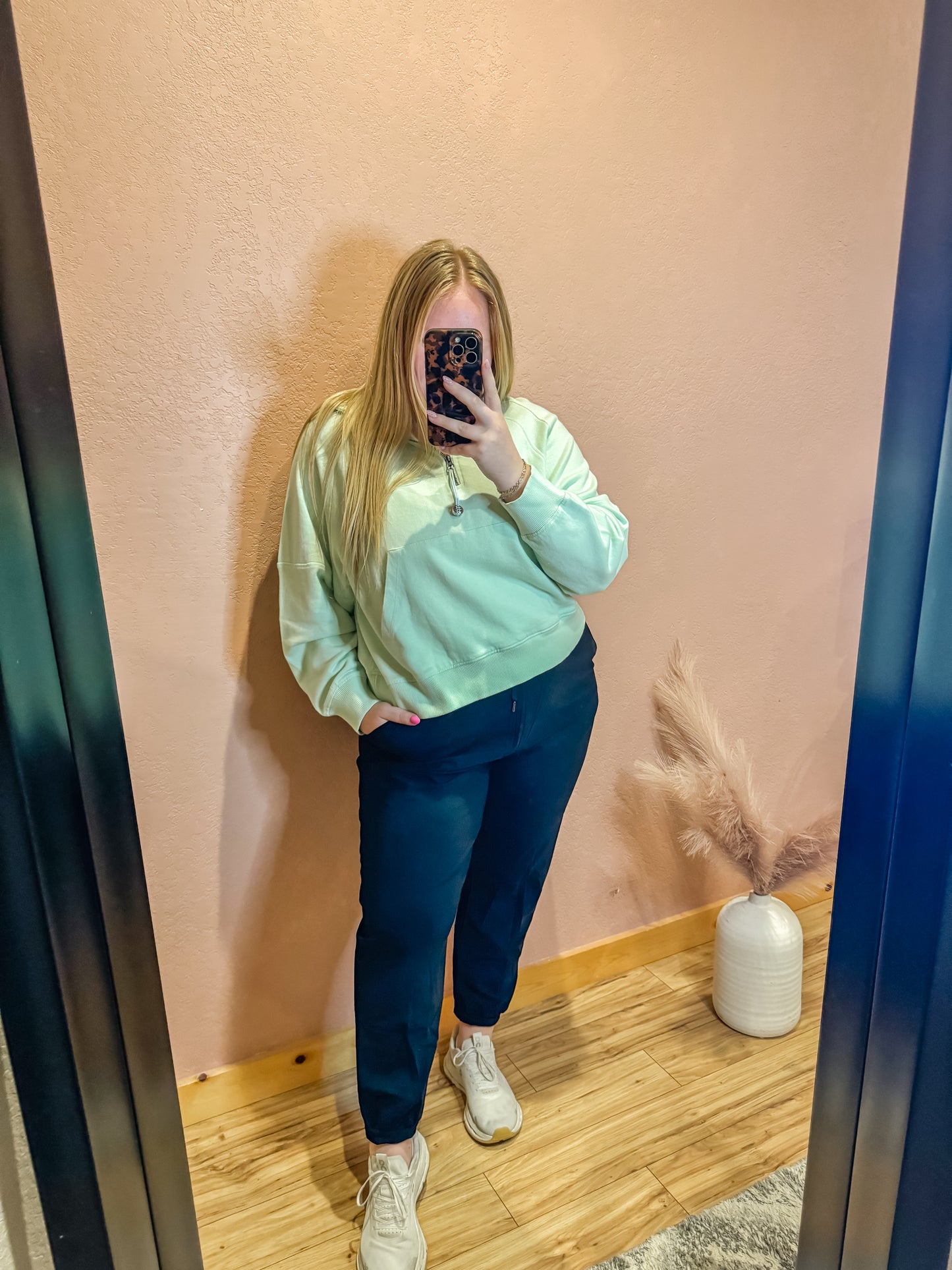 Swift Zip Sweatshirt