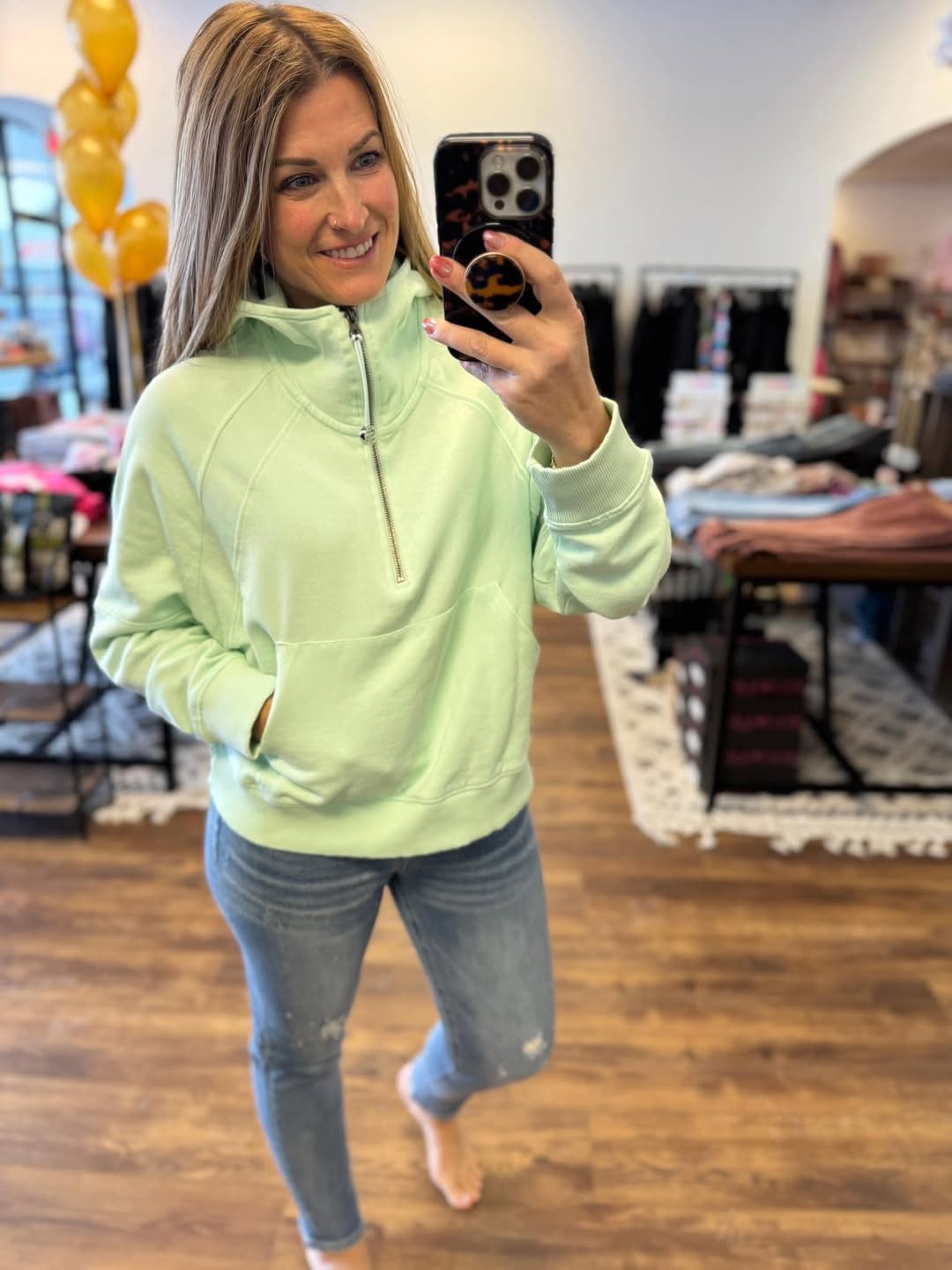 Swift Zip Sweatshirt
